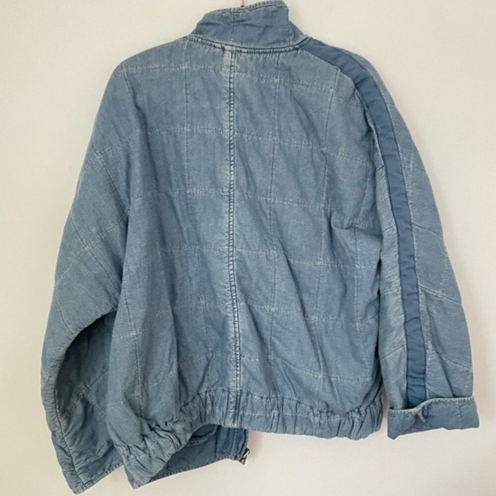FREE PEOPLE Jacket womens DOLMAN QUILTED DENIM JACKET medium - Picture 13 of 13